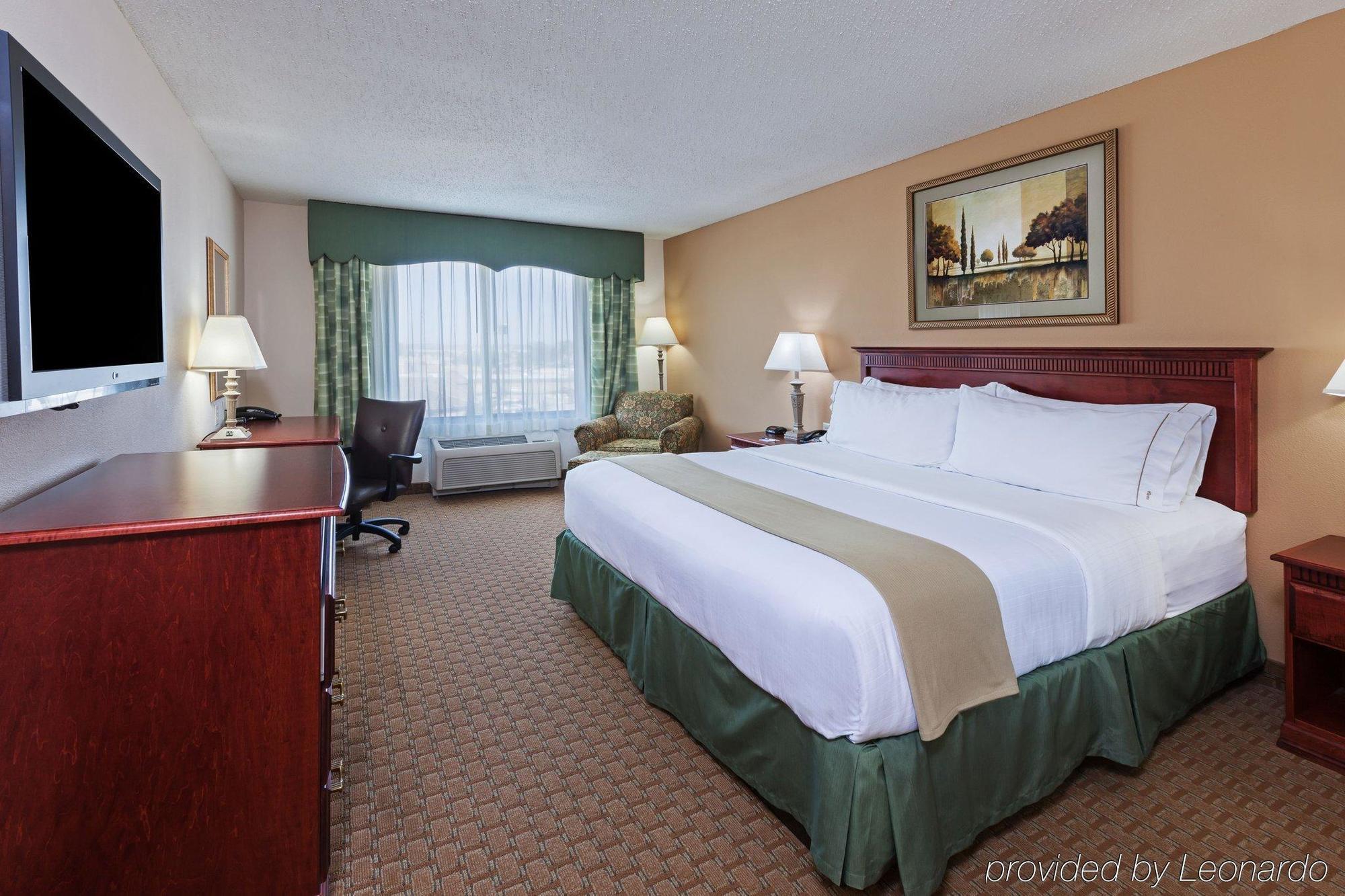 Holiday Inn Express & Suites Selma By Ihg Екстер'єр фото