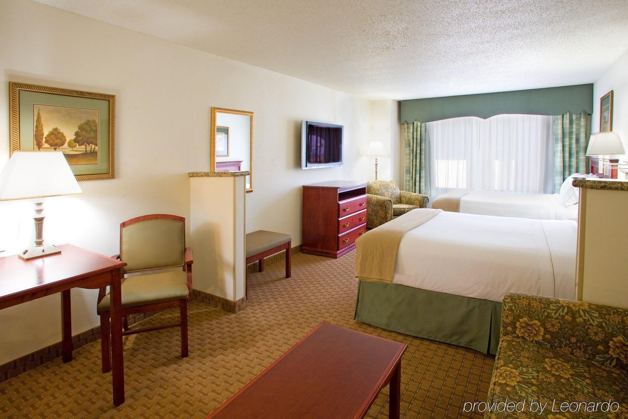 Holiday Inn Express & Suites Selma By Ihg Екстер'єр фото