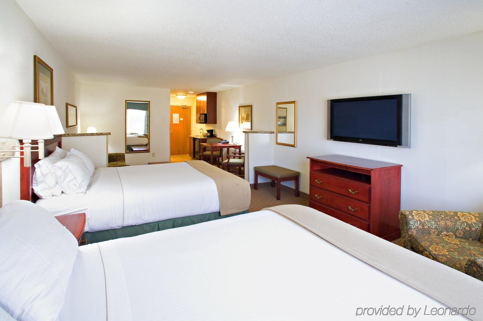 Holiday Inn Express & Suites Selma By Ihg Екстер'єр фото