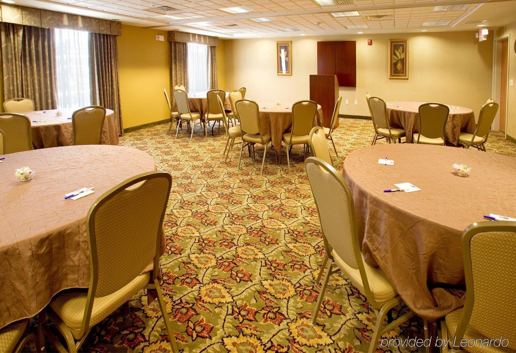 Holiday Inn Express & Suites Selma By Ihg Екстер'єр фото